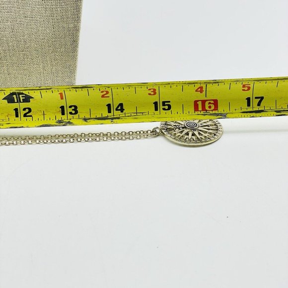 Compass Pendant Necklace Gold Tone Fleur de Lis Classic Career Cosplay LARP - Picture 6 of 8